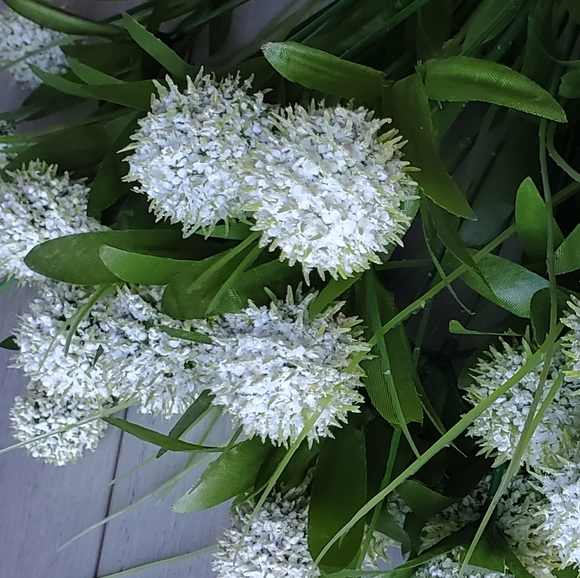 Artificial Dandelion Prickly Flowers - Picture 5 of 10